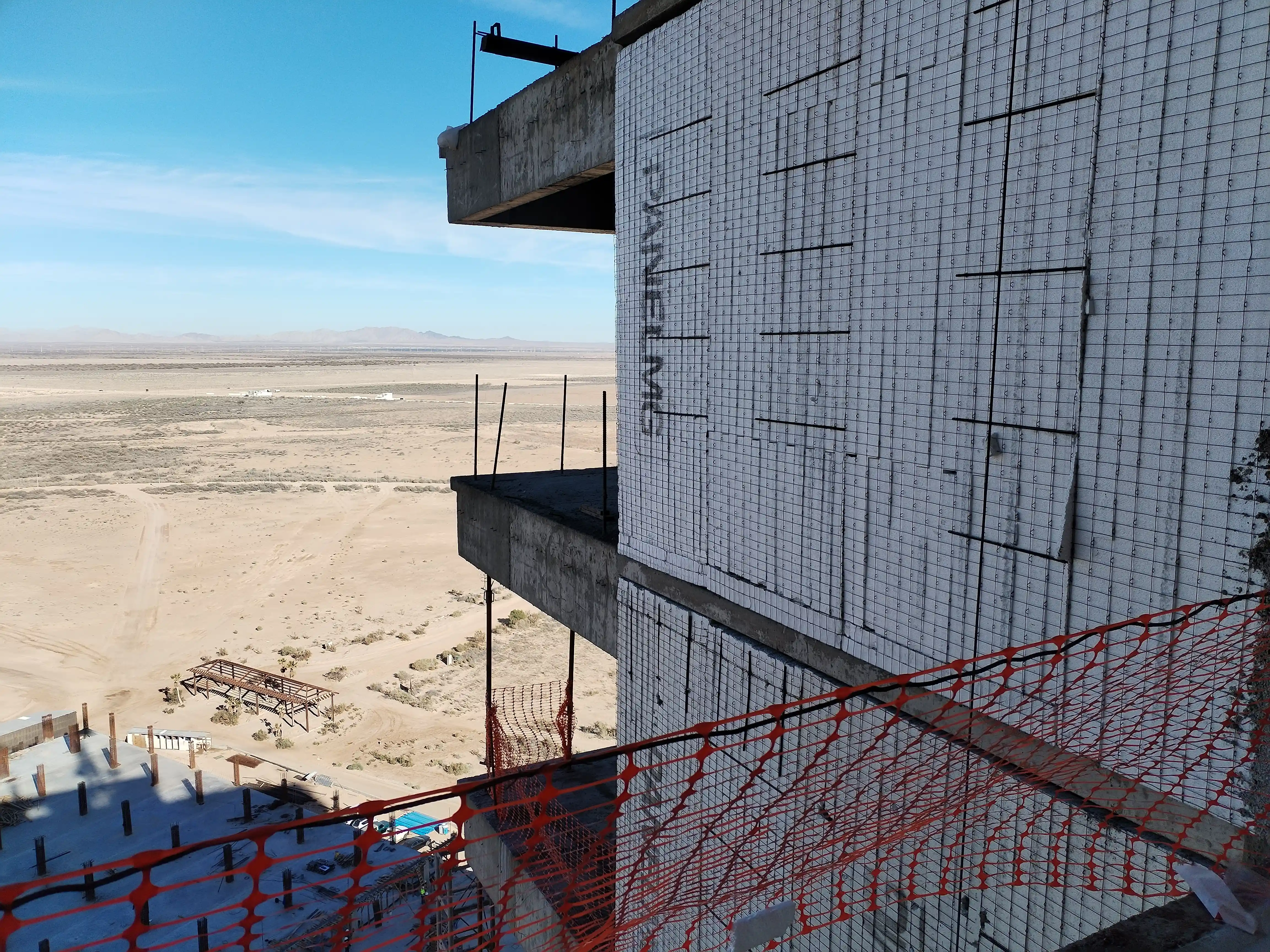 Fachadas, Muros Divisorios y Volúmenes en Edificios 2