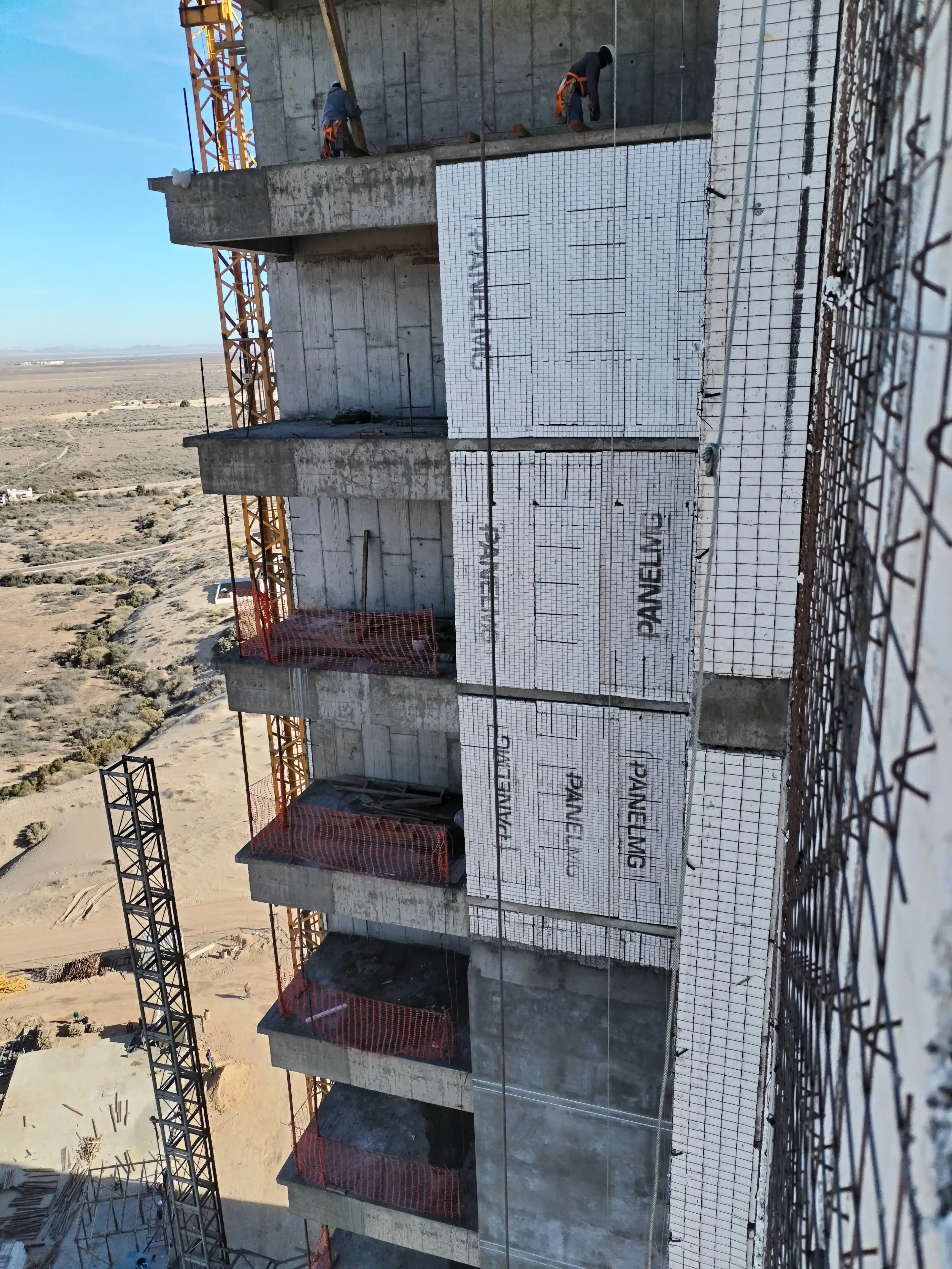 Fachadas, Muros Divisorios y Volúmenes en Edificios 3